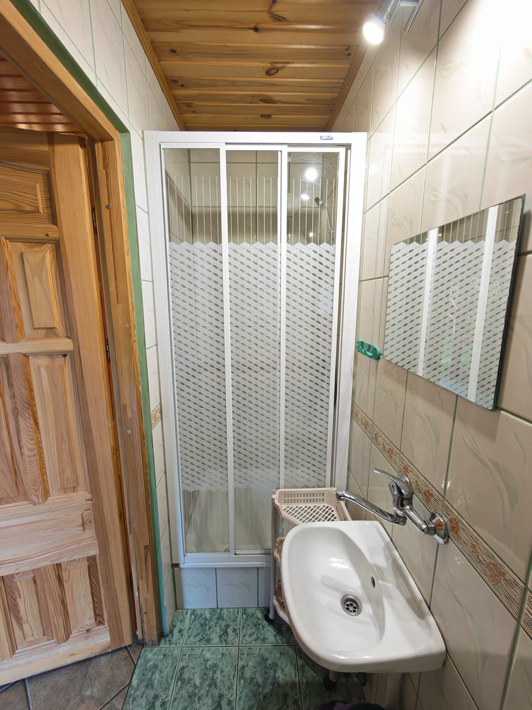 Łazienka apartamentu pięcioosobowego